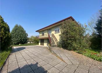 Marcon casa singola con ampio giardino